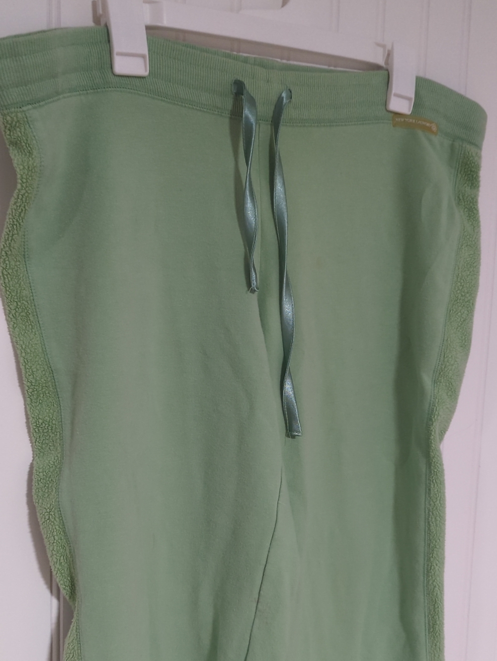New York Laundry Mint Green Stretch Lounge Pants
